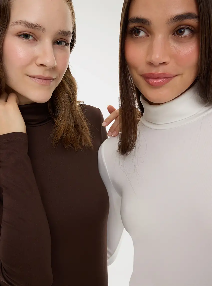 Pack 2 t-shirt collo alto	 1x Bianco, 1x Marrone