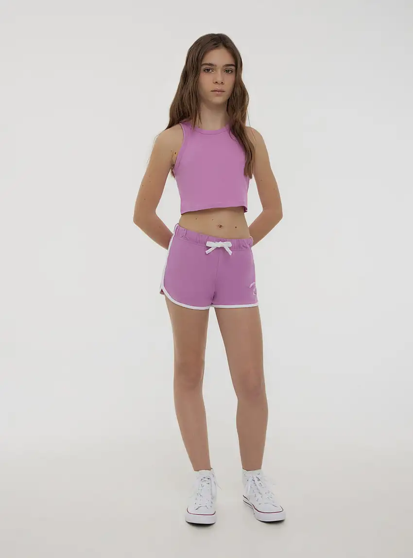 Pack 2 top crop con scollo americano 1x Ciclamino, 1x Nero