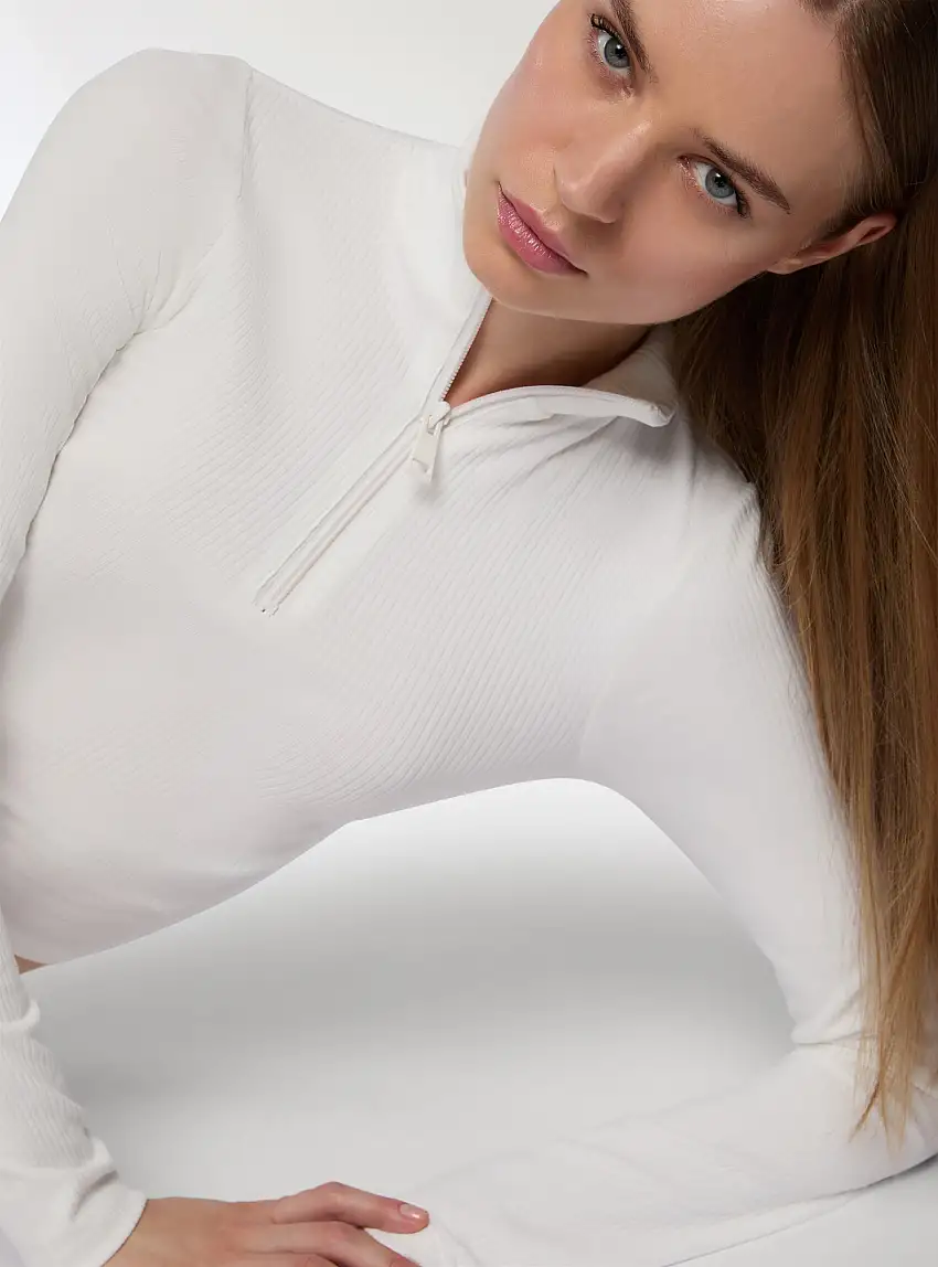 T-shirt con half zip Bianco lana