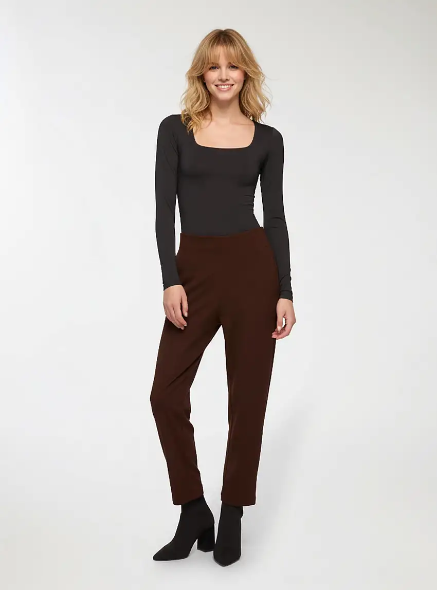 Body con scollo quadrato Nero