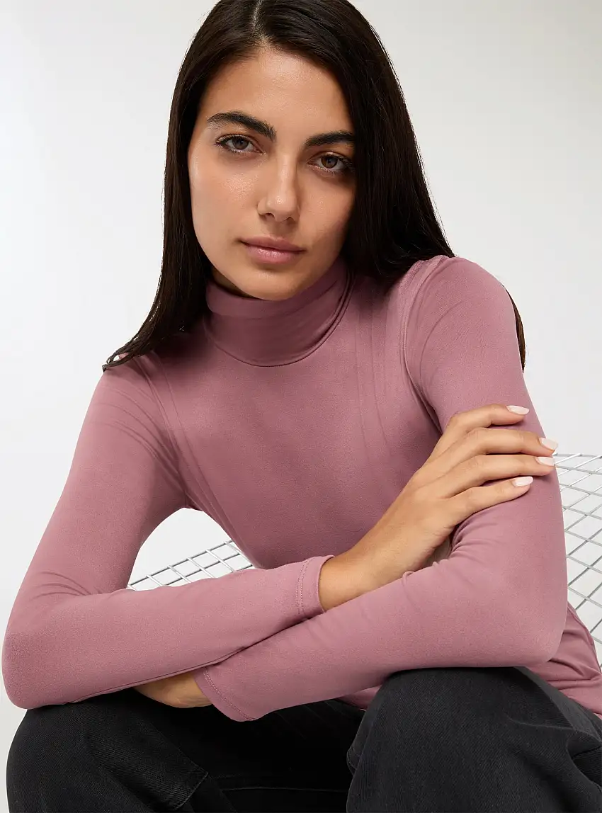 T-shirt basic maniche lunghe a lupetto Malva