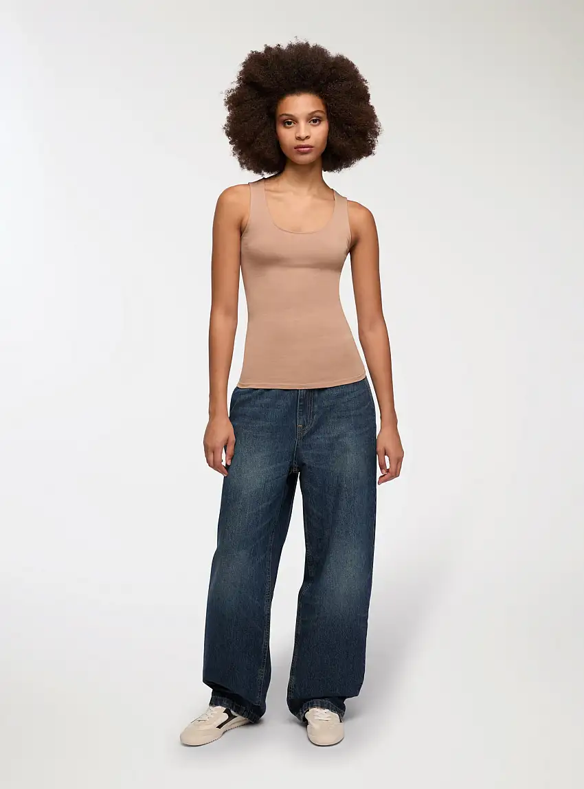 Canotta tinta unita elasticizzata Beige