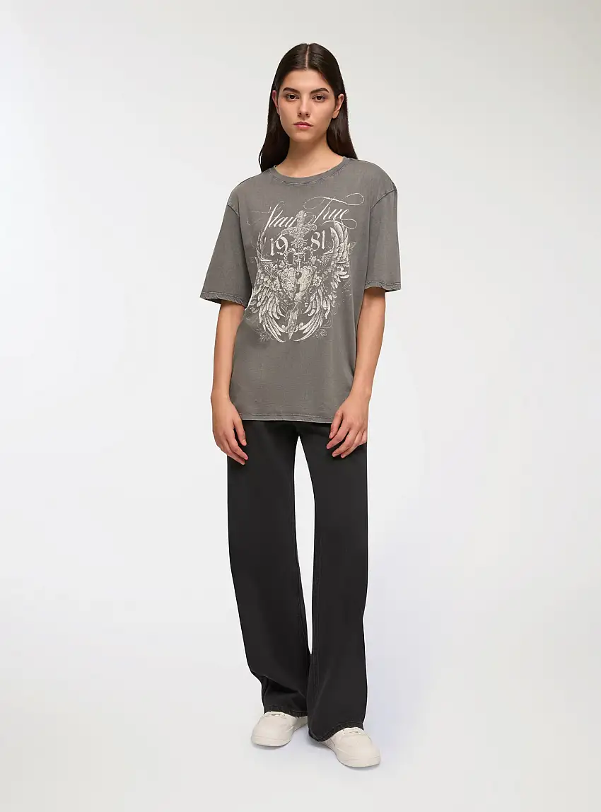 T-shirt ampia con stampa gotica Nero