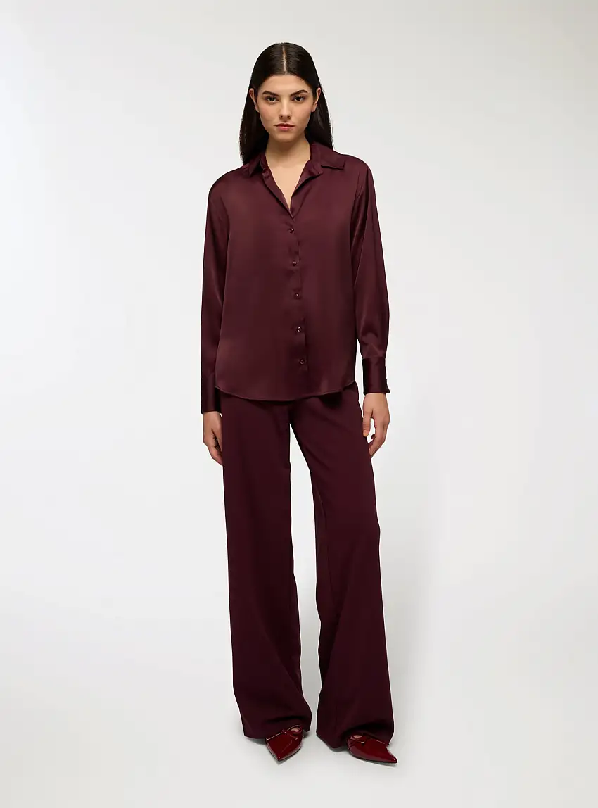 Camicia ampia effetto raso Prugna
