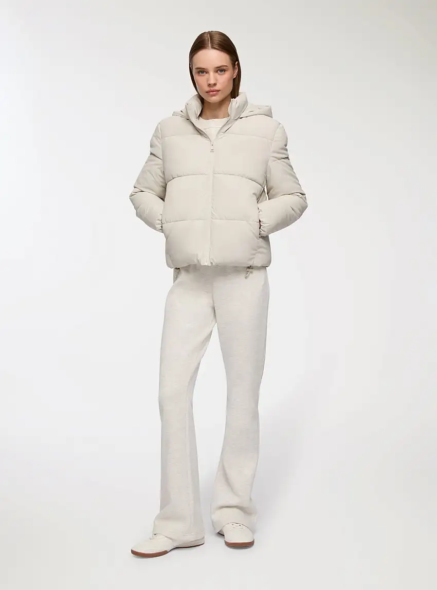 Giubbotto imbottito effetto gommato Avorio