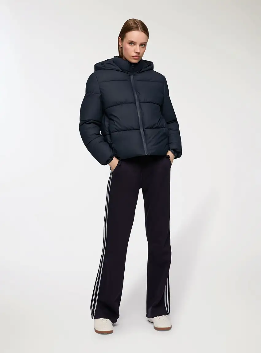 Giubbotto imbottito effetto gommato Blu scuro