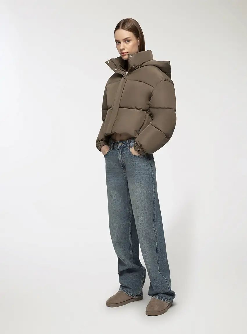 Giubbotto crop con collo alto e cappuccio Fango