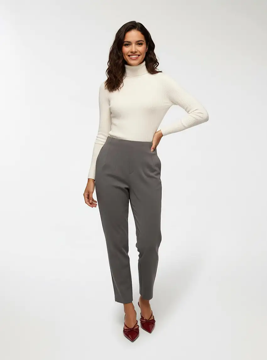 Pantaloni chino tinta unita Grigio scuro