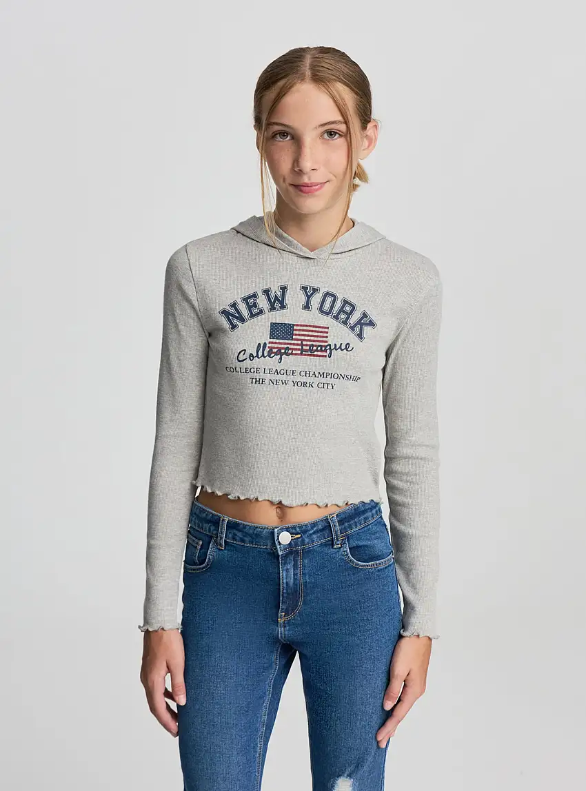 Maglia crop con cappuccio e stampa college Grigio chiaro melange