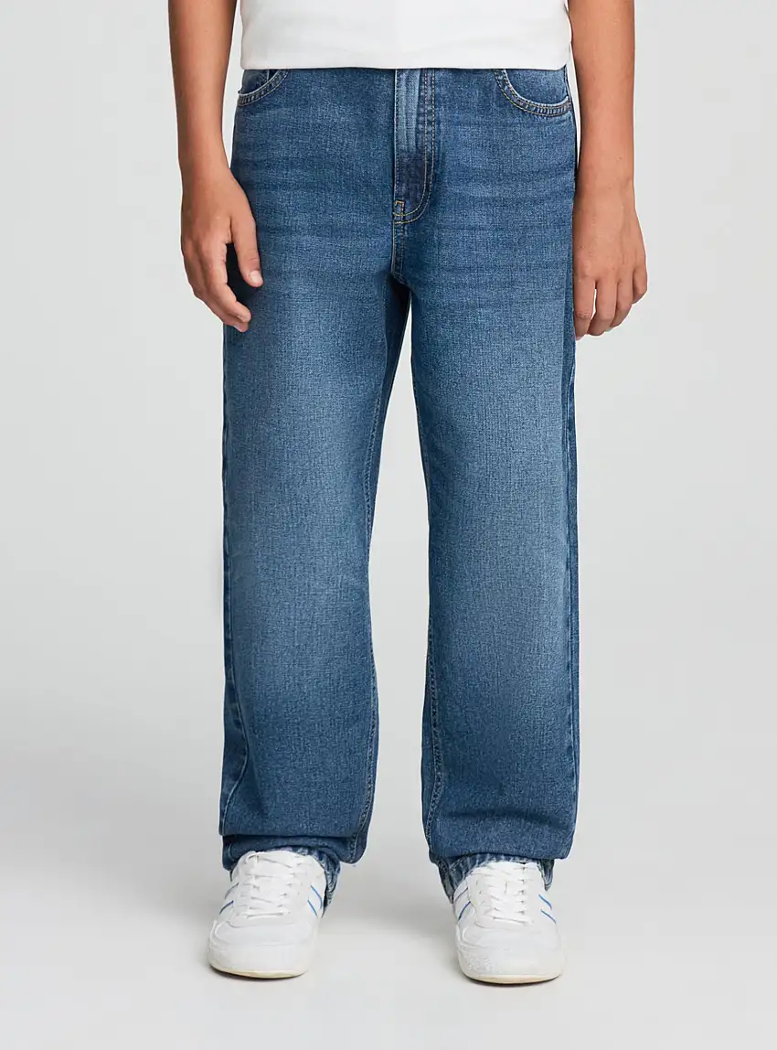 Jeans scuri relaxed fit Var blu denim scuro