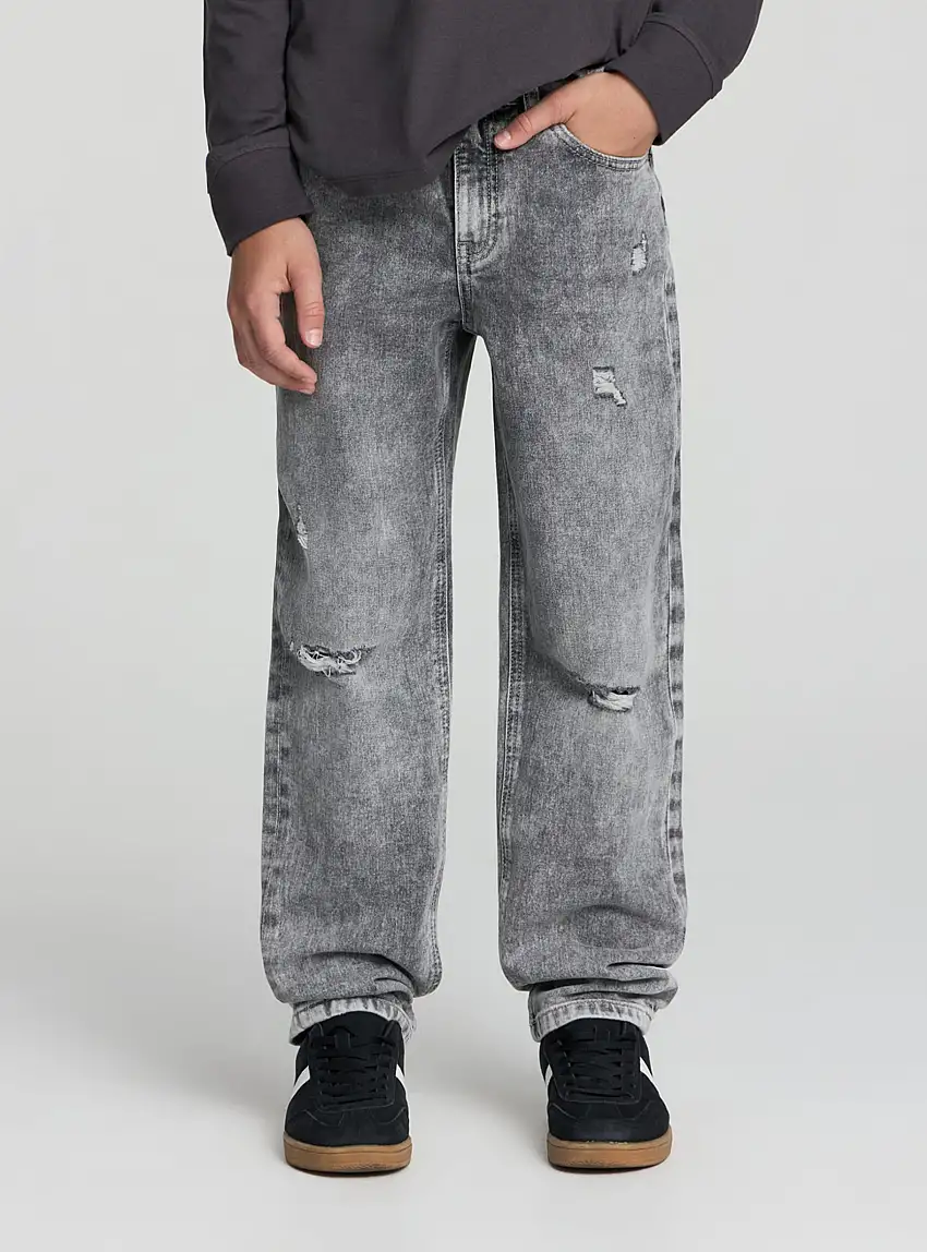 Jeans regular acid wash con strappi Var grigio