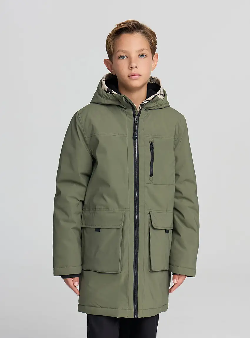 Giaccone lungo imbottito con cappuccio Verde militare