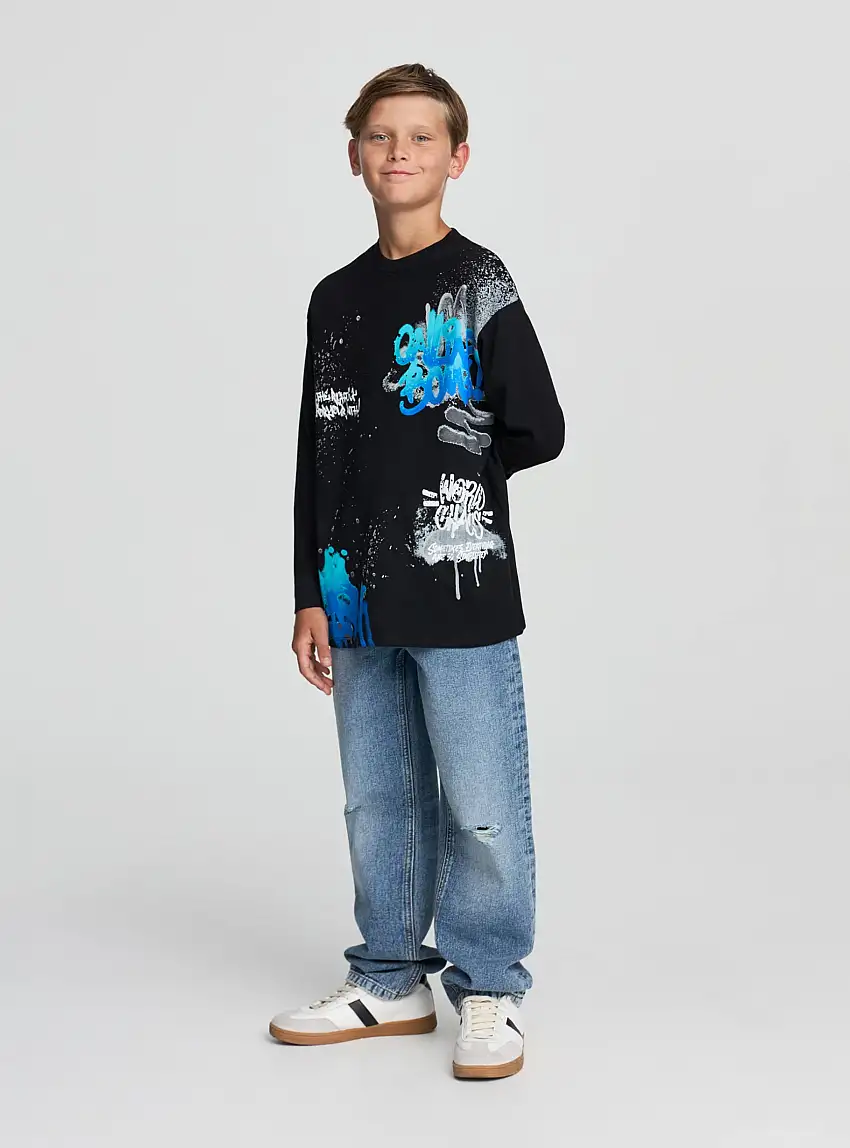 T-shirt con stampa graffiti Nero