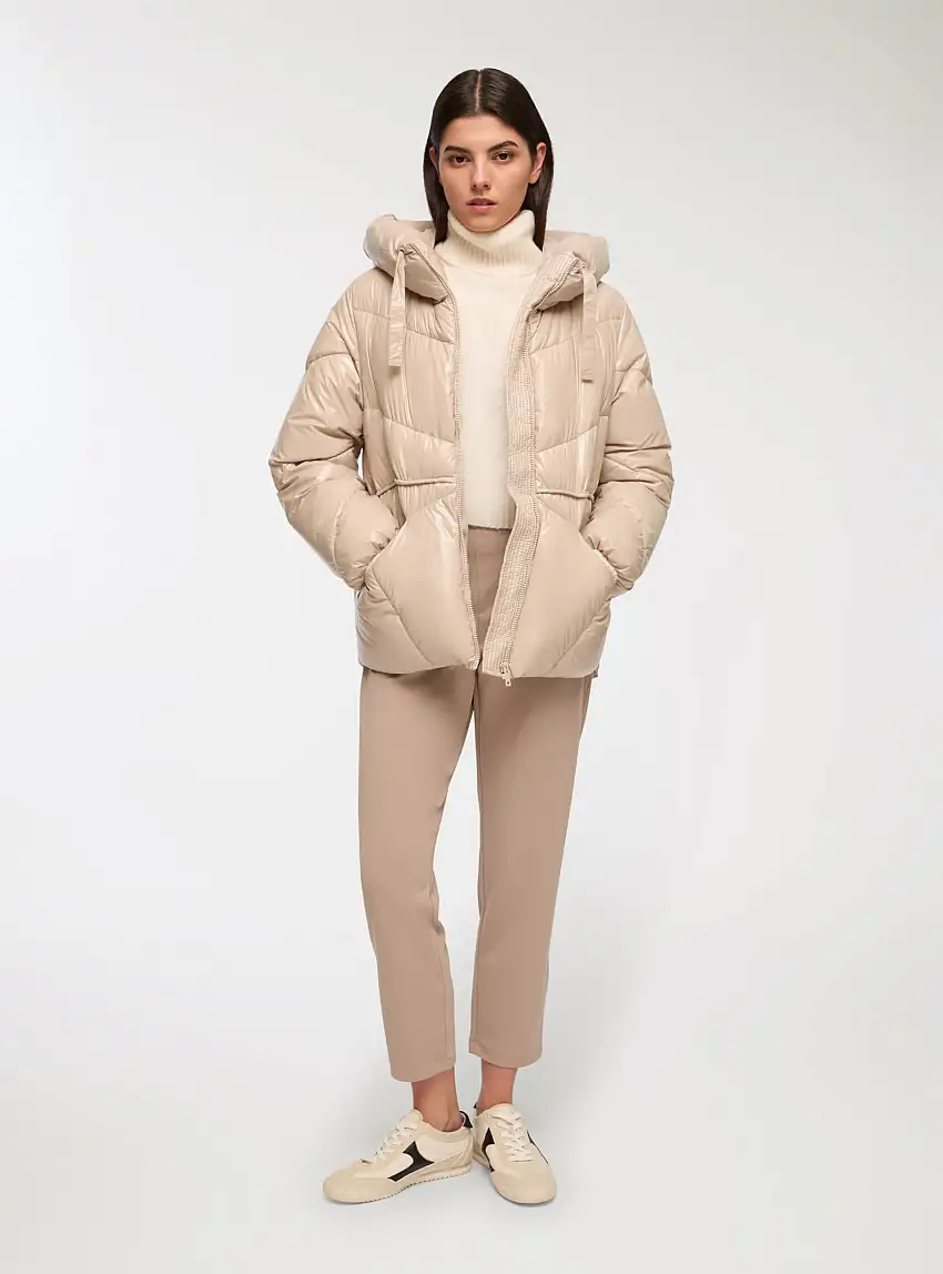 Giubbotto imbottito lucido con cappuccio Grigio perla