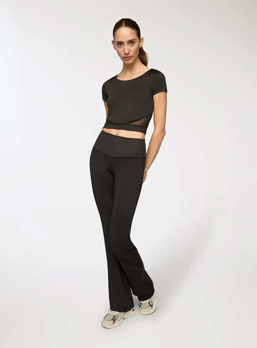 T-shirt sportiva crop con inserti trasparenti Nero