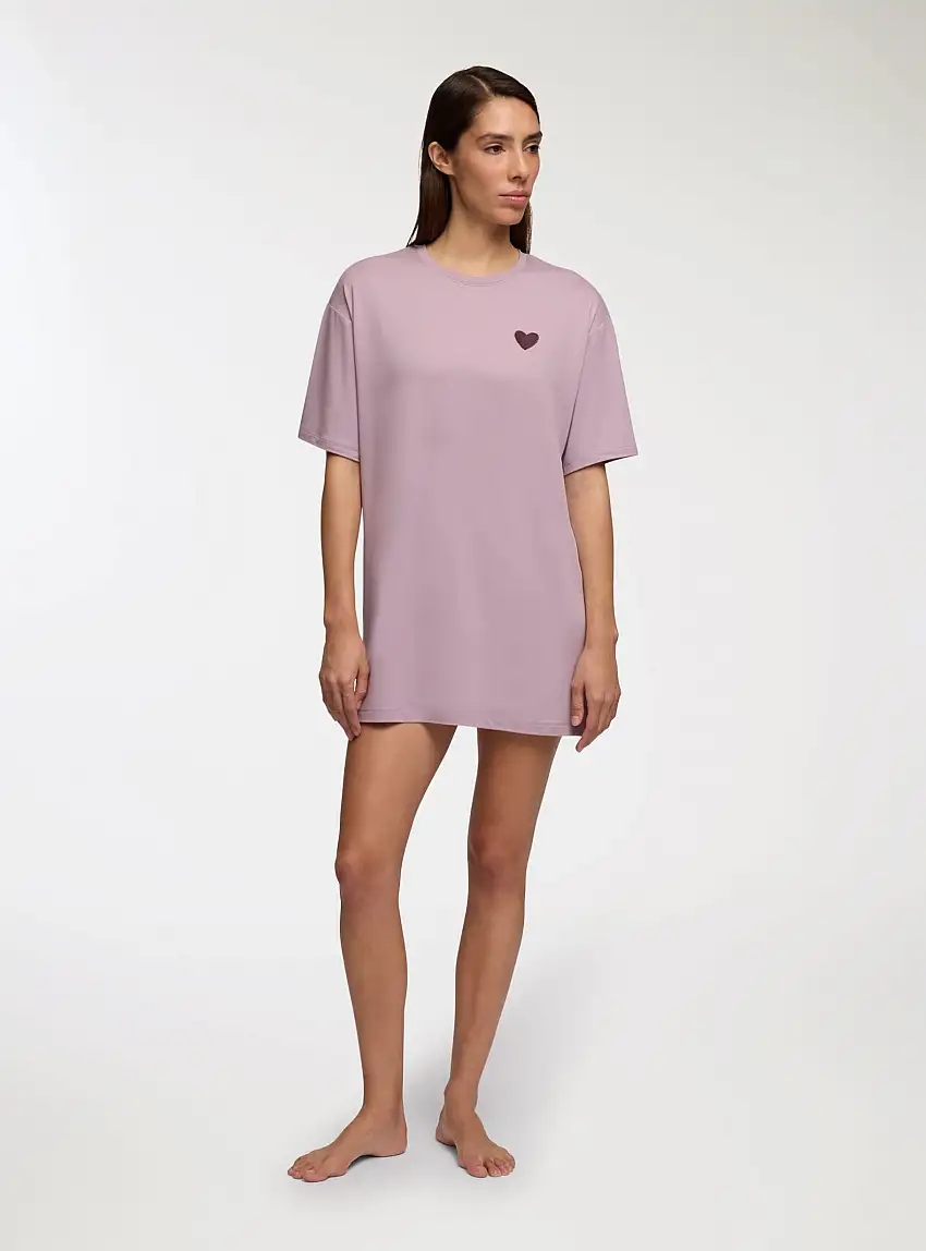 T-shirt pigiama maxi con spacchi e cuore Lilla