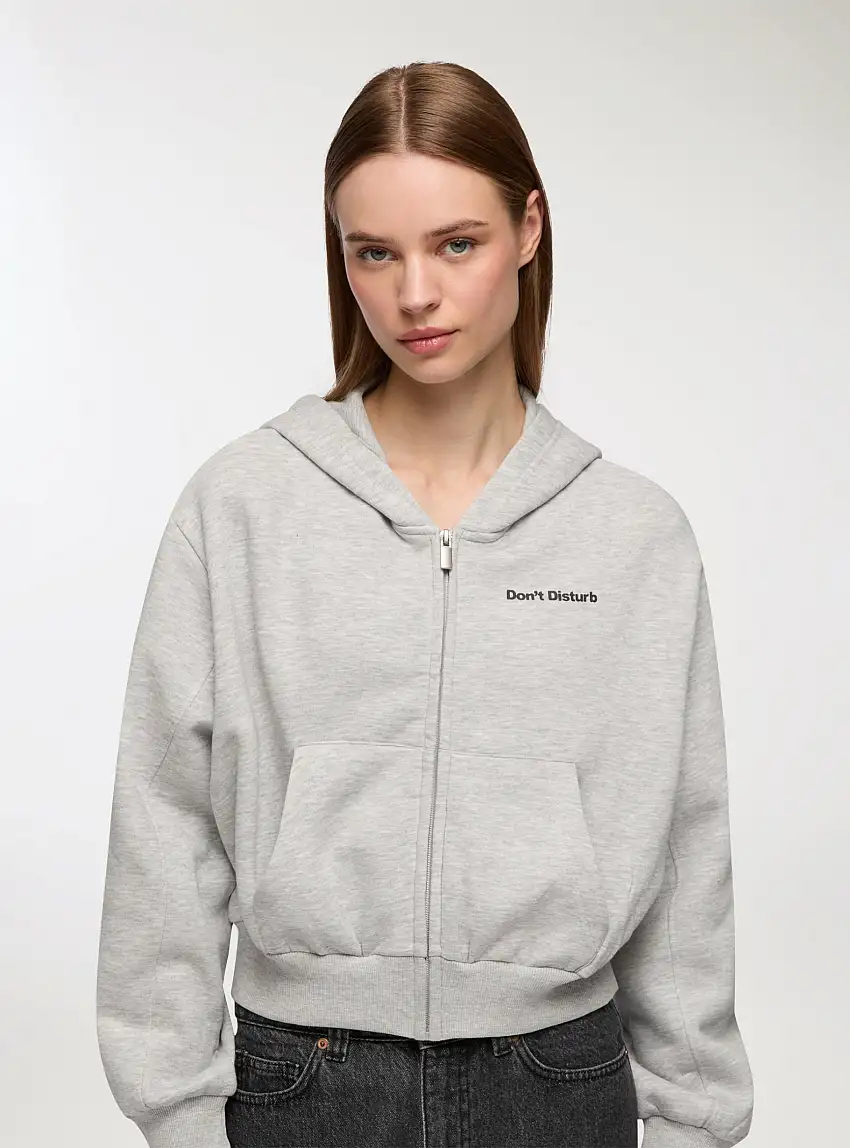 Felpa crop con cappuccio e scritta fronte/retro Grigio chiaro melange