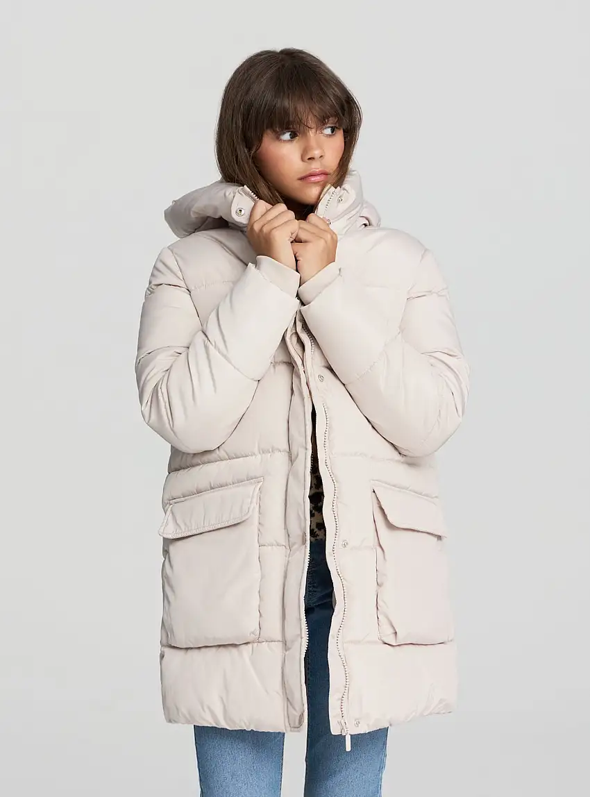 Giubbotto imbottito lungo con cappuccio Grigio perla