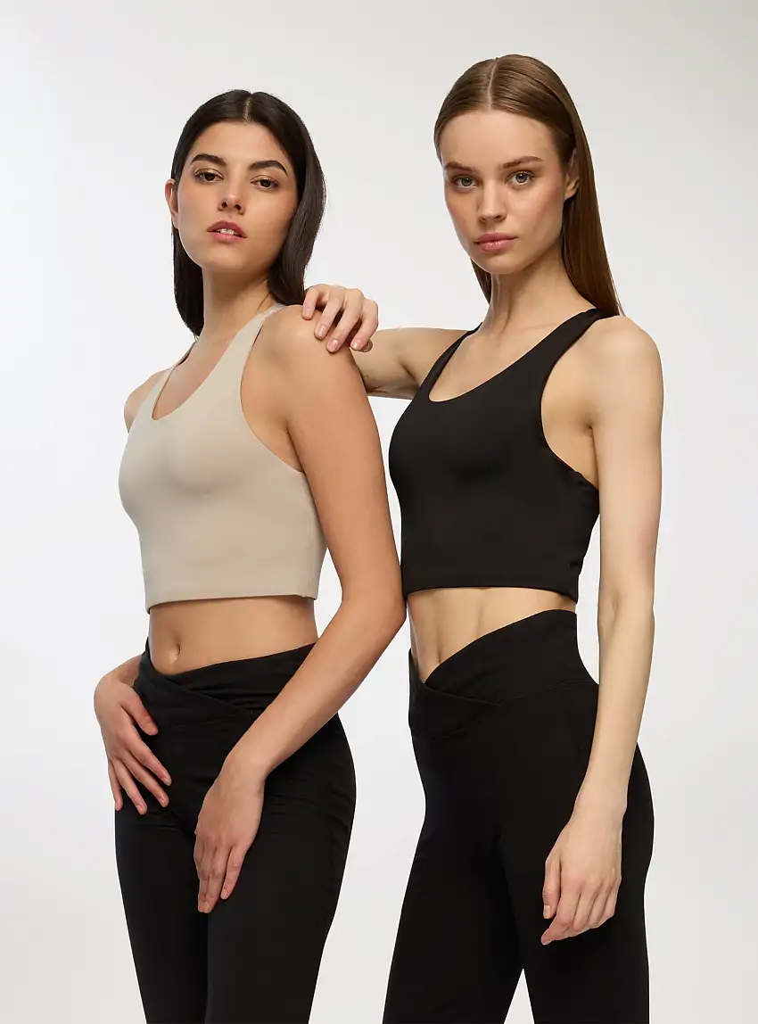 Pack 2 top sportivi 1x Nero, 1x Nude