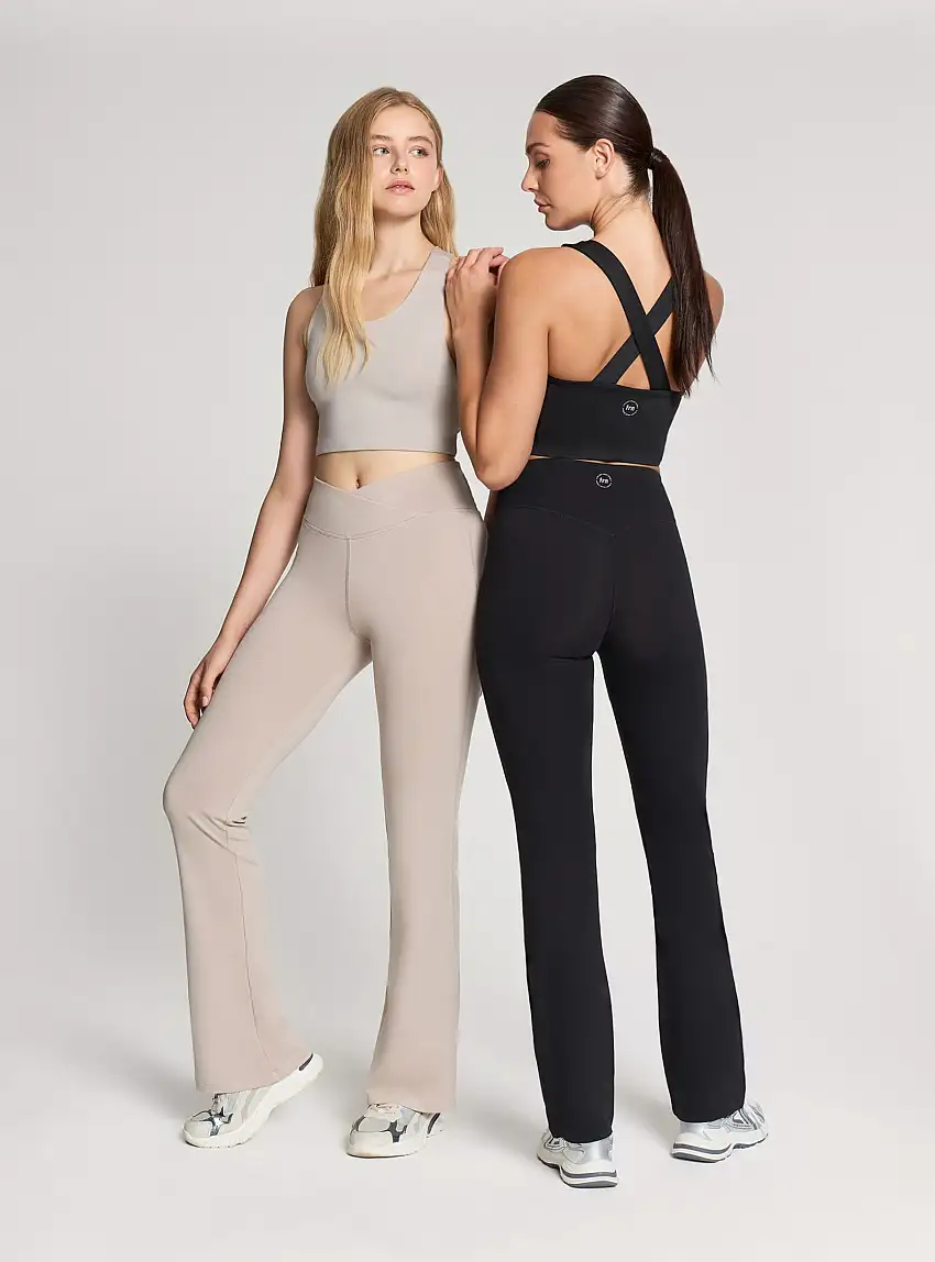 Pack 2 leggings sportivi a zampa 1x Nero, 1x Nude