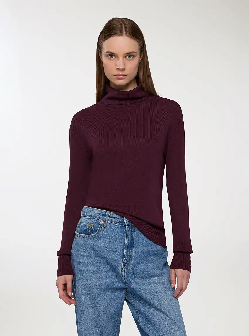 Maglia dolcevita con bottoni Prugna