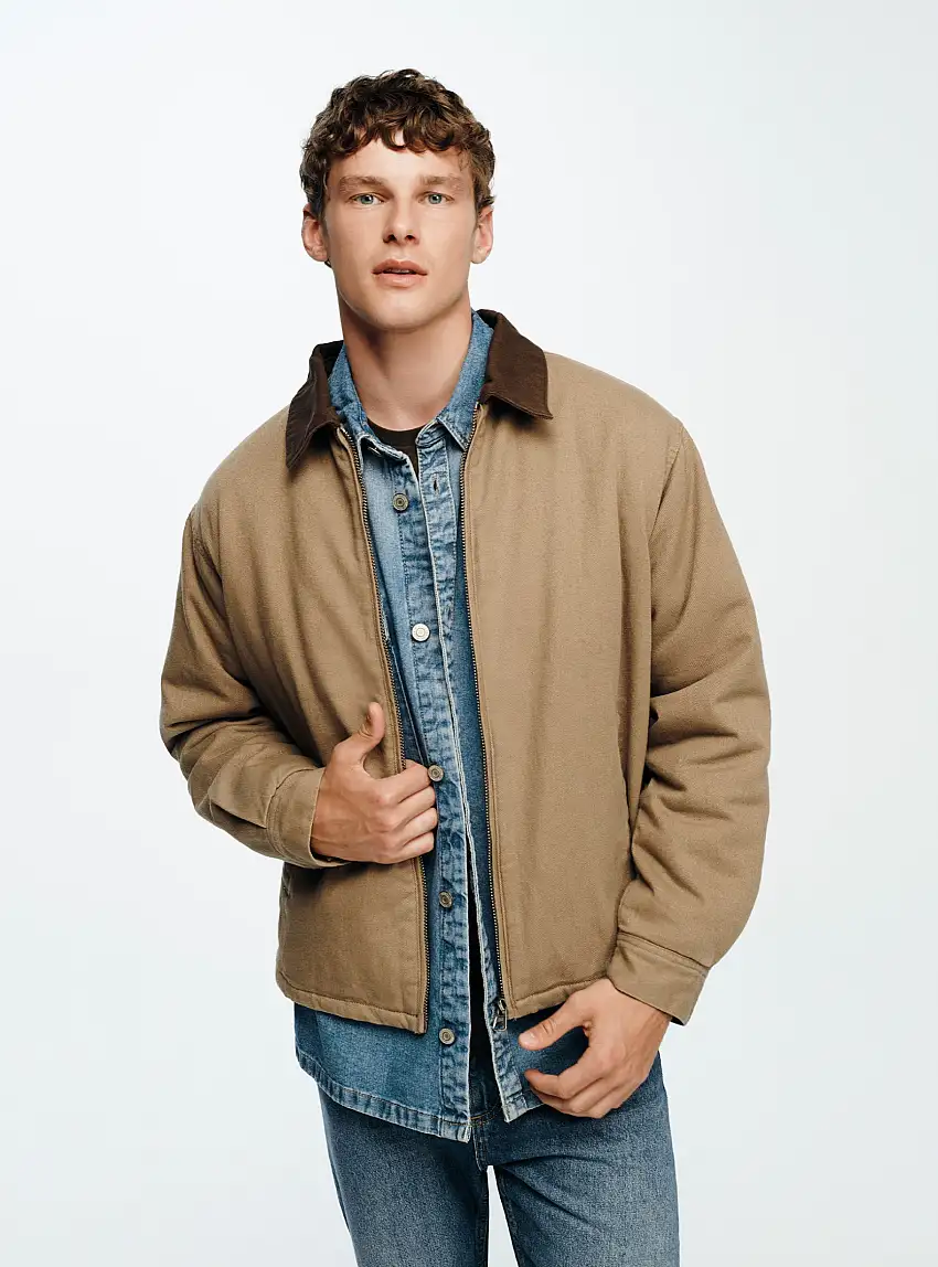 Giubbotto imbottito con colletto a contrasto e zip Beige