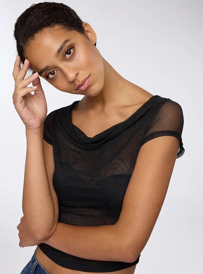 T-shirt in tulle con scollo a gronda Nero
