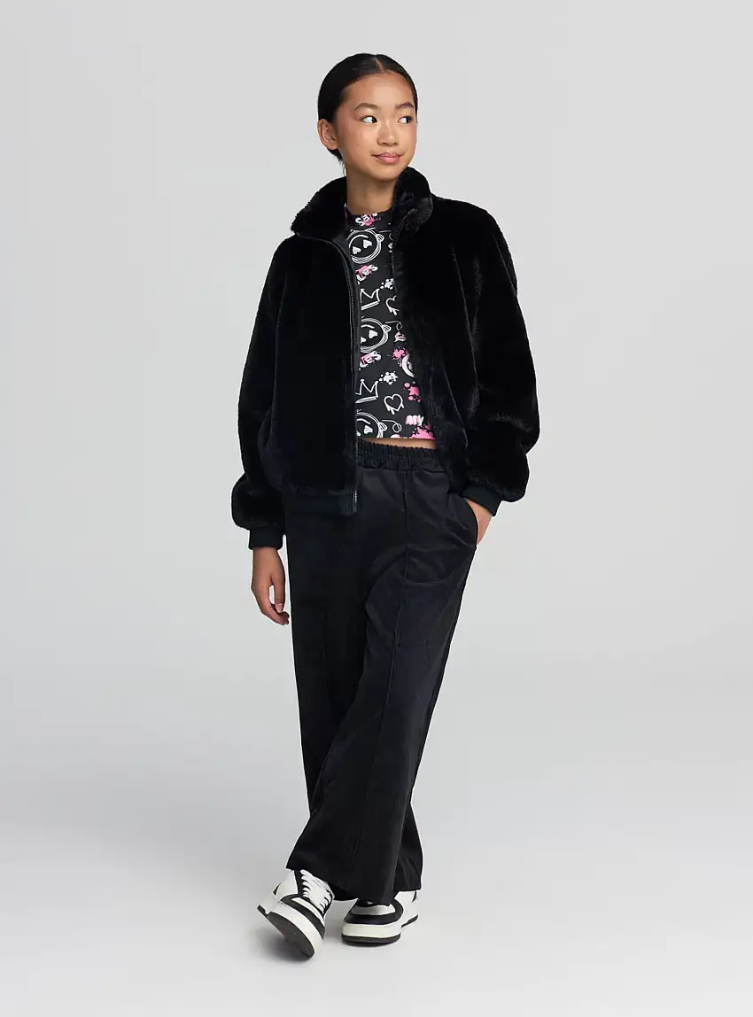 Giubbotto in similpelliccia con collo alto Nero