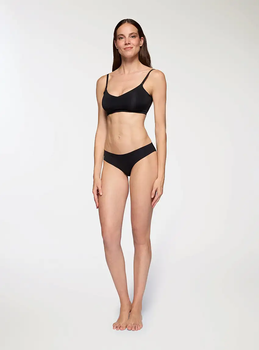 Reggiseno triangolo multifunzionale taglio vivo Nero