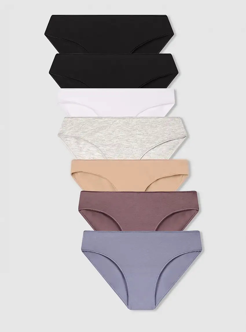 Pack 7 slip tinta unita 1x Nero, 1x Bianco, 1x Grigio Chiaro, 1x Blu, 1x Nude, 1x Cioccolato