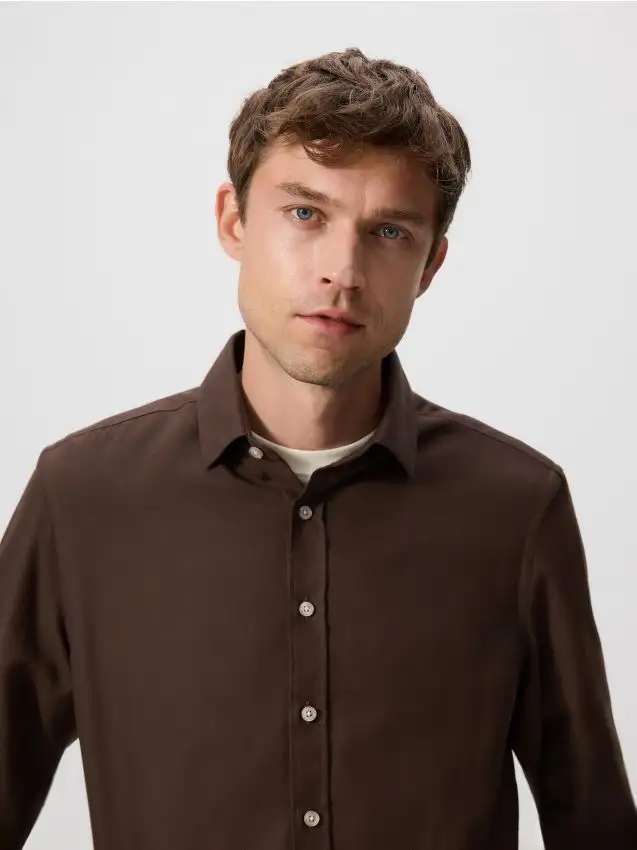 Camicia slim fit in cotone egiziano Colore marrone scuro
