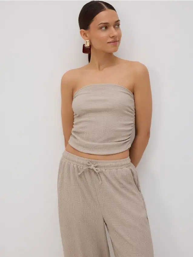 Top in maglia strutturata Colore nude