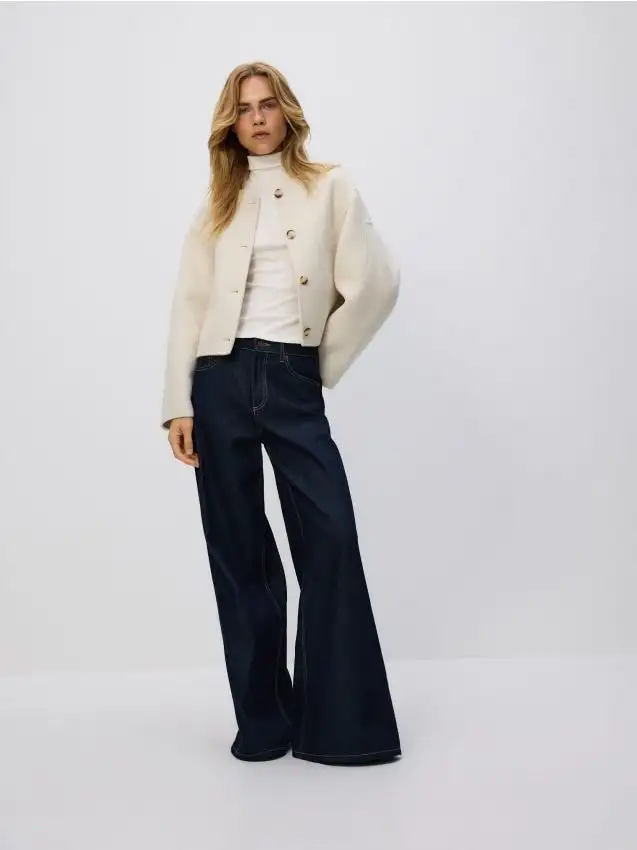 Cappotto in lana fatto a mano Colore nude