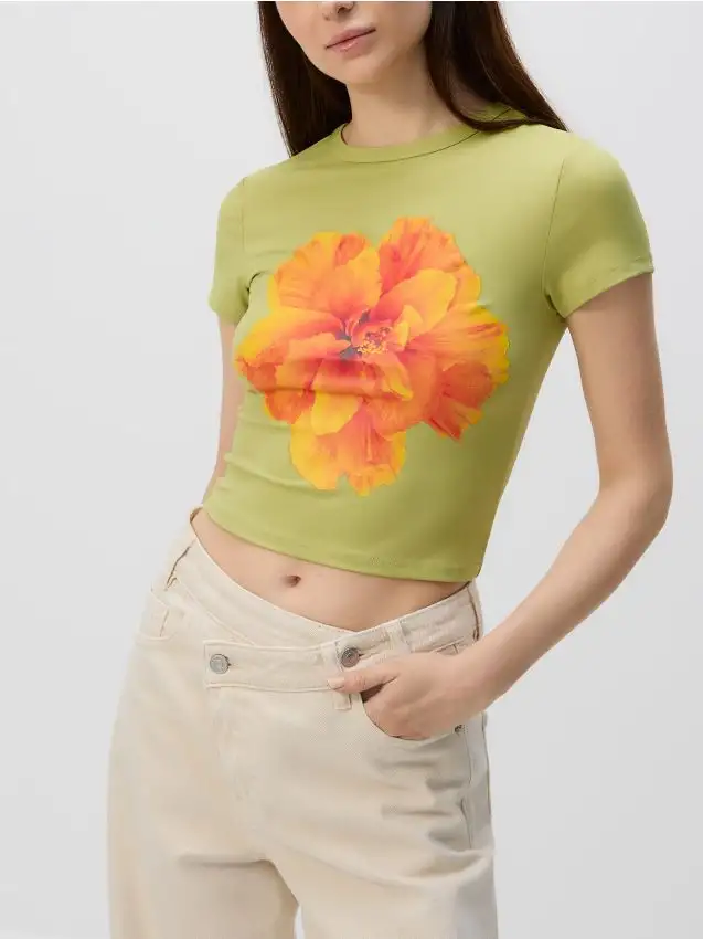 Maglietta con stampa floreale Colore verde oliva chiaro