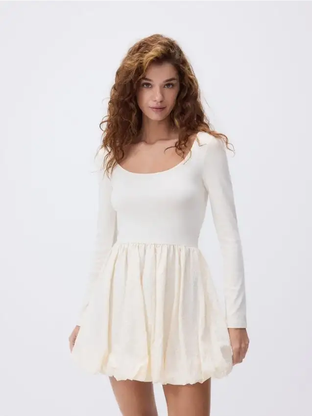 Abito a palloncino in cotone Colore panna