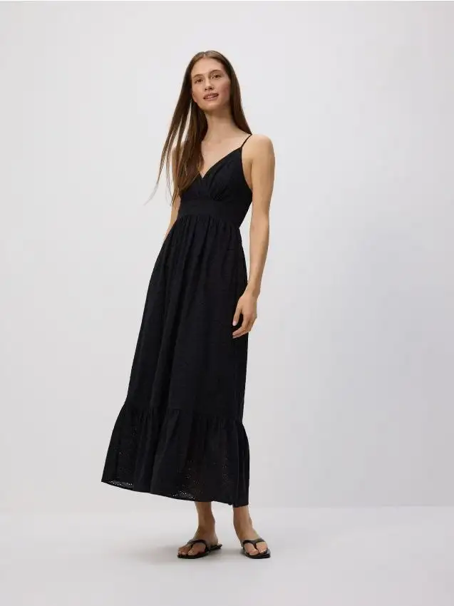 Maxivestito traforato Colore nero