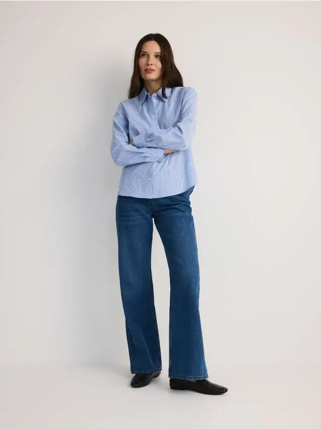 Camicia in cotone con applicazioni Colore azzurro