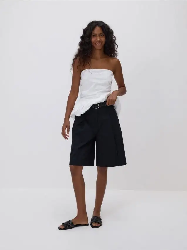 Bermuda con cintura Colore nero