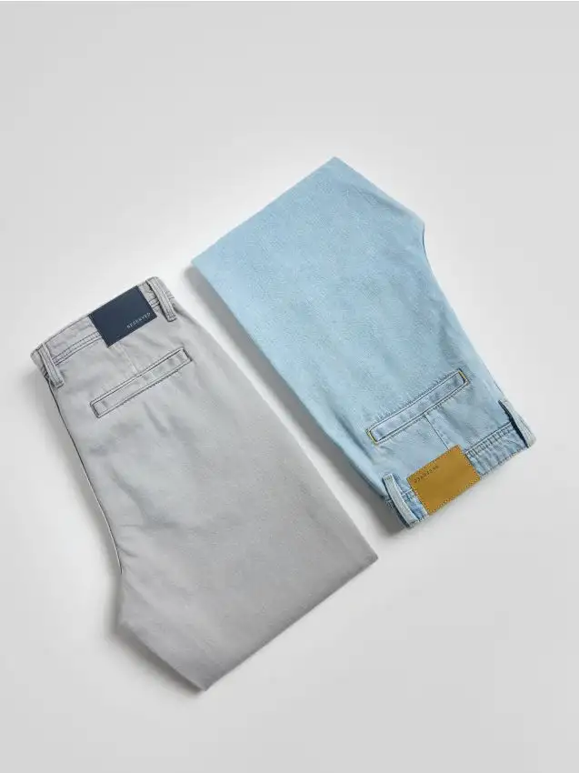 Jeans straight misto lyocell Colore grigio chiaro