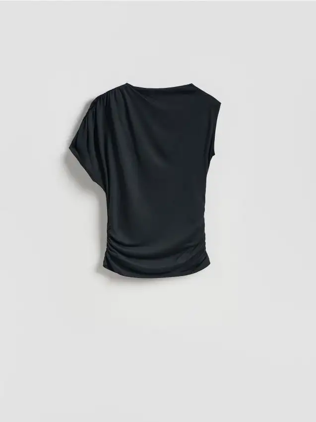 Blusa asimmetrica Colore nero