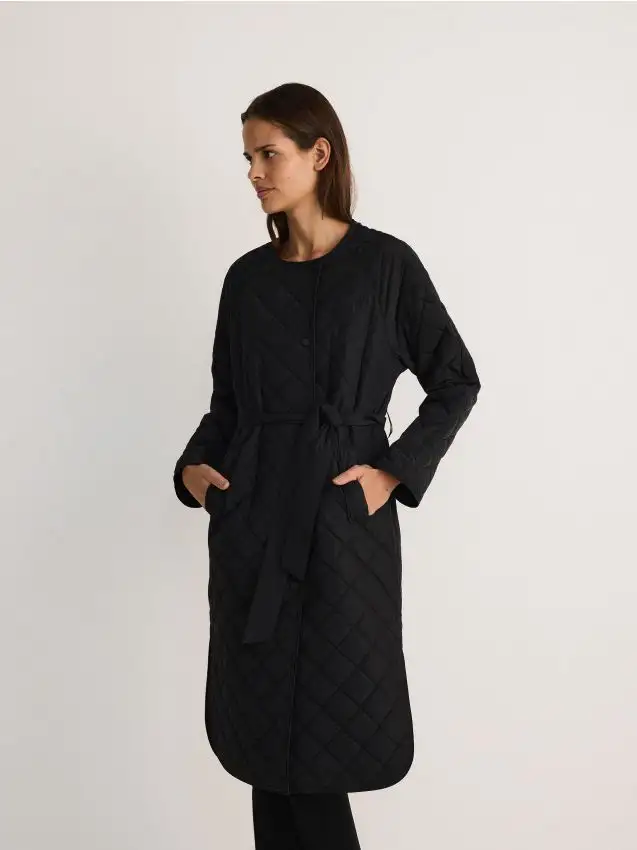Cappotto trapuntato con cintura Colore nero