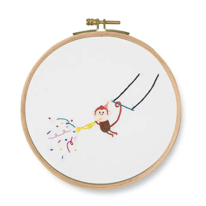 Kit ricamo Tadaaaa la scimmia