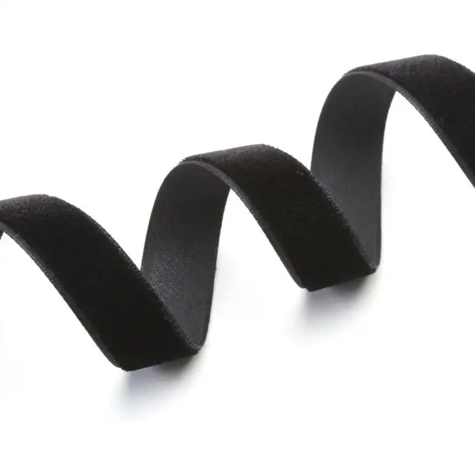 Nastro in velluto nero