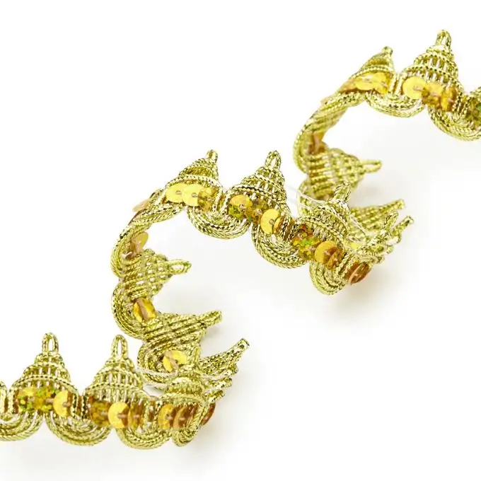 Nastro passamaneria triangoli oro