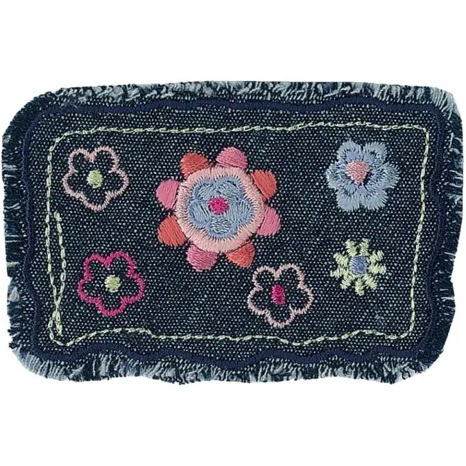 Scudetto fiori ricamati frange