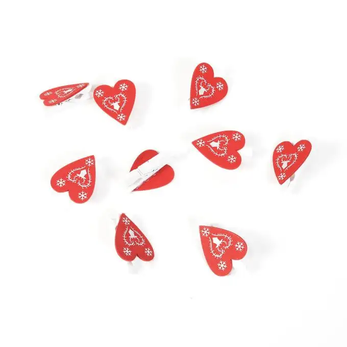 Pinze rosse a forma di cuori