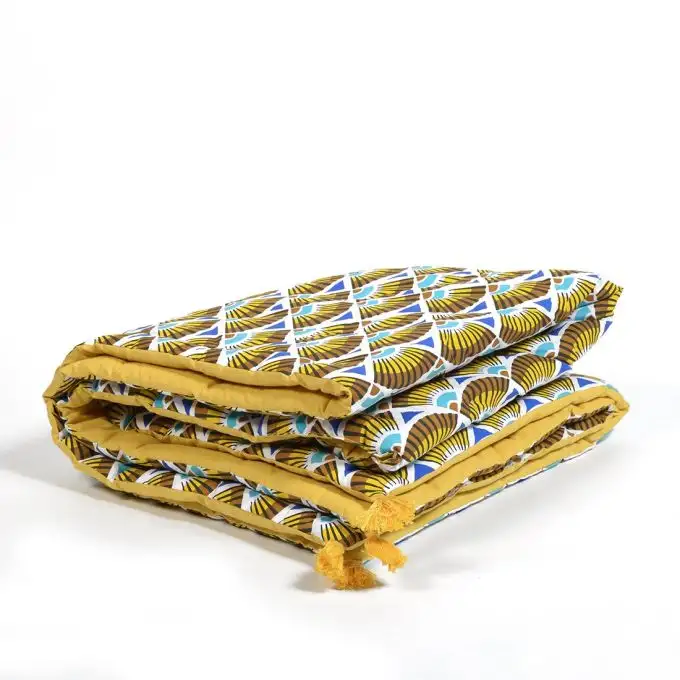 Coperta a ventagli gialla