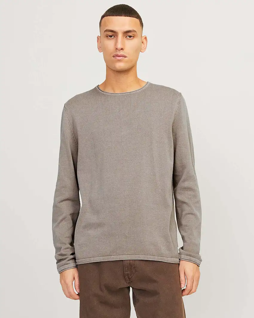 Maglia color fango in puro cotone con scollo tondo e bordi arrotolati