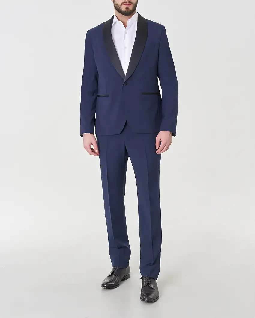 Abito blu in tela di lana stretch con rever a scialle in raso