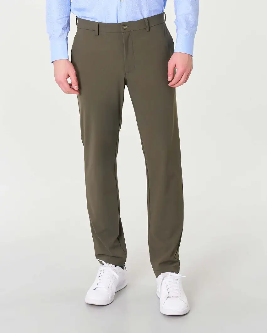 Pantaloni chino slim verde militare in tessuto tecnico stretch